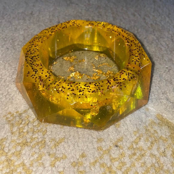 ashtray - Picture 2 of 2